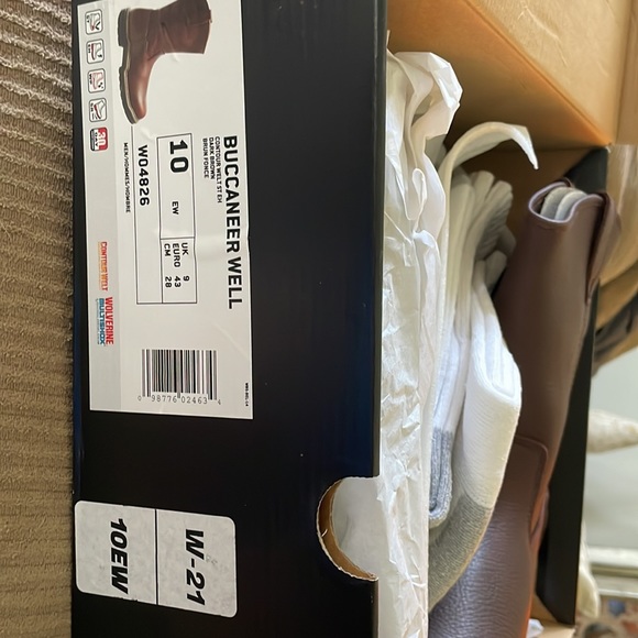 New - Best Offer - Steel toe boots. Wolverine/Buccaneer Well. Never worn. - Picture 2 of 4